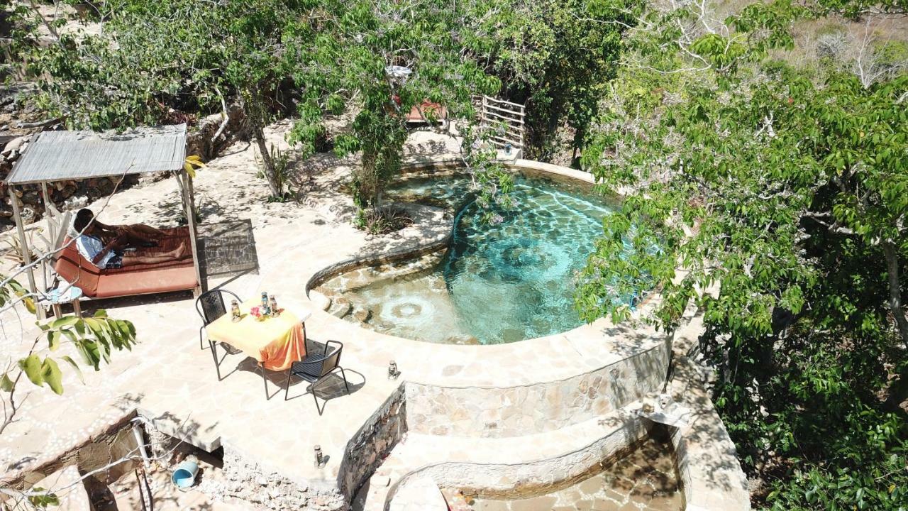 Utopia Rote Lodge Nembrala Dış mekan fotoğraf